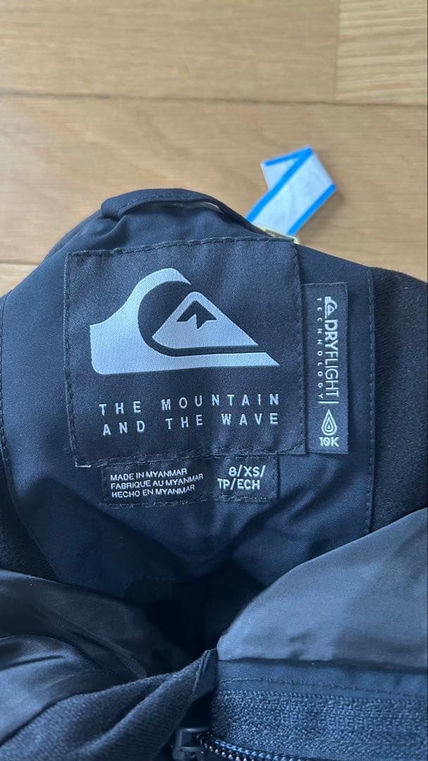 Quiksilver スノーボードウェア　上下セット