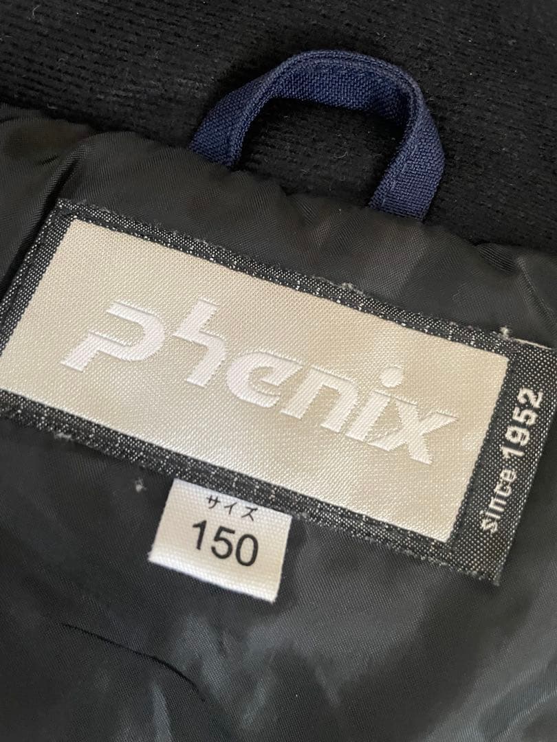 phenix(フェニックス)スキーウェア 子ども用 上着は赤青、パンツは紺色