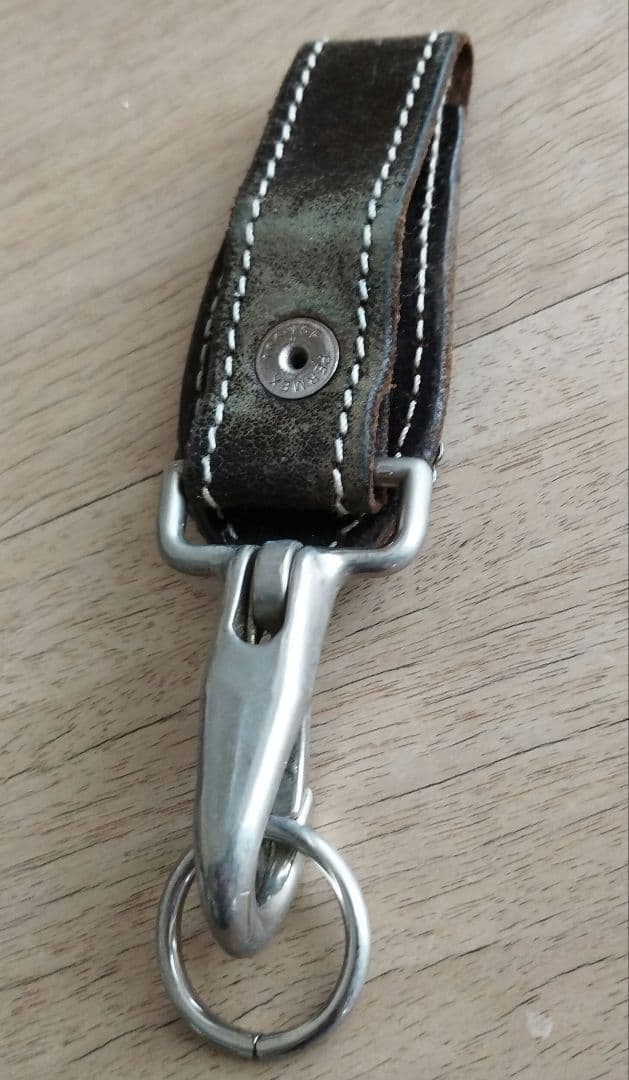 g*n様 WING ROCK コンチョ付きループキーホルダー　ウイングロック