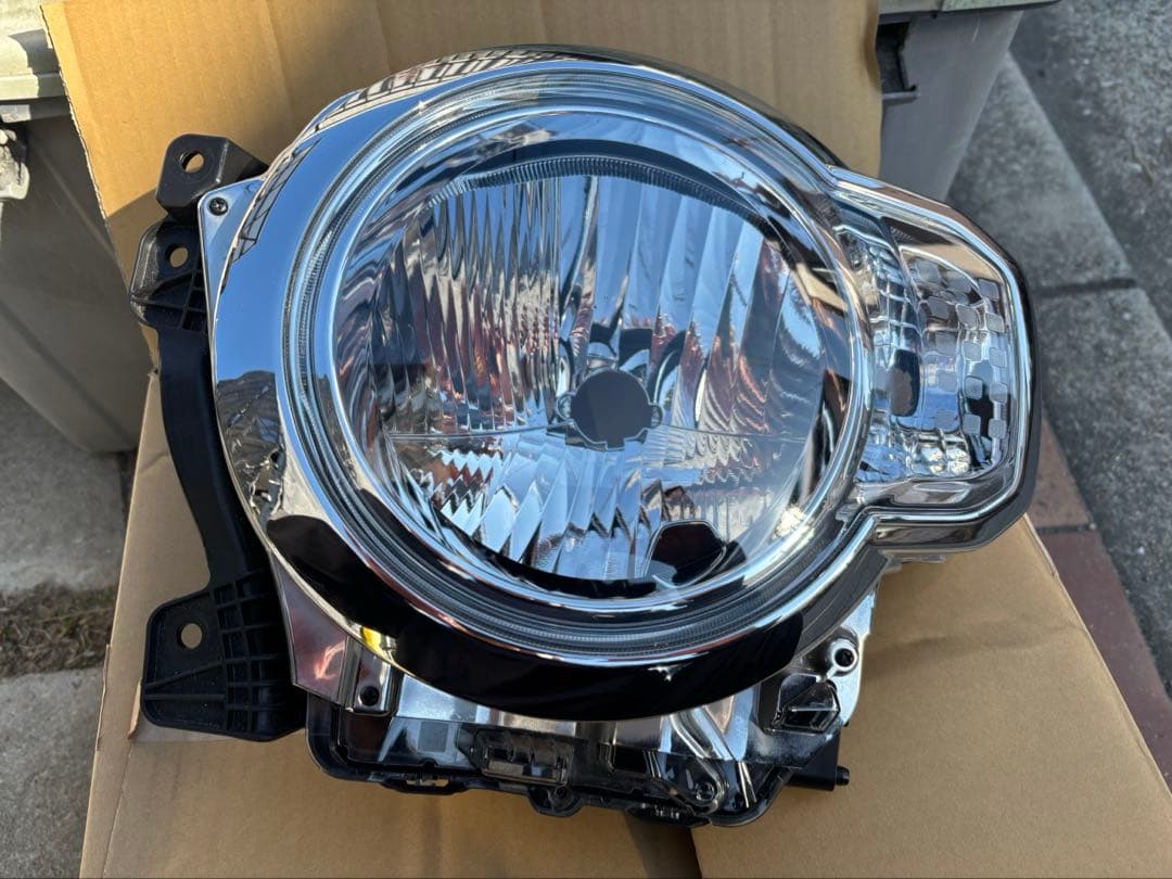 ハスラー左ヘッドライ