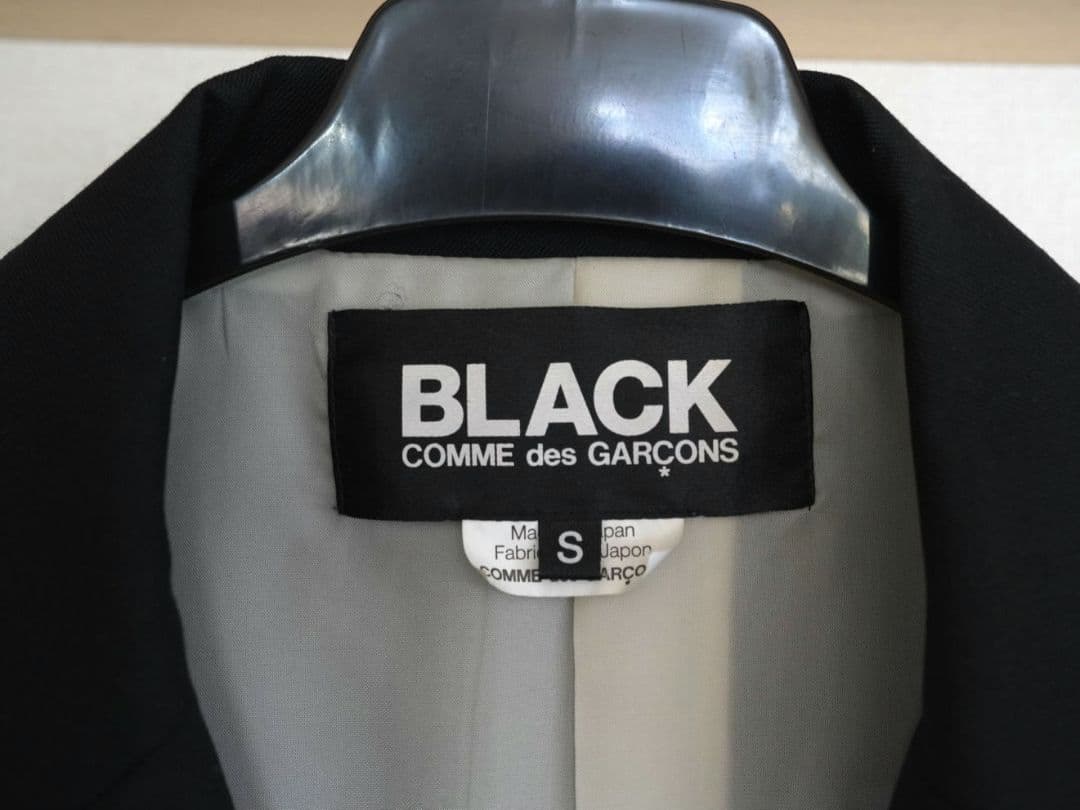 BLACK COMME des GARÇONS デカスナップボタンジャケット