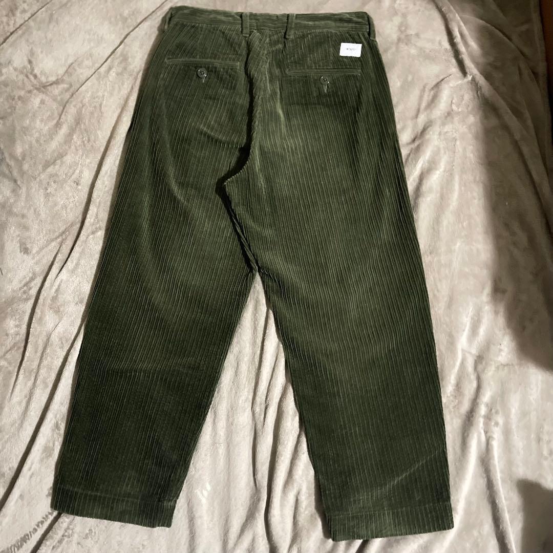 WTAPS TUCK 02 コーデュロイ パンツ OLIVE ZORN着用