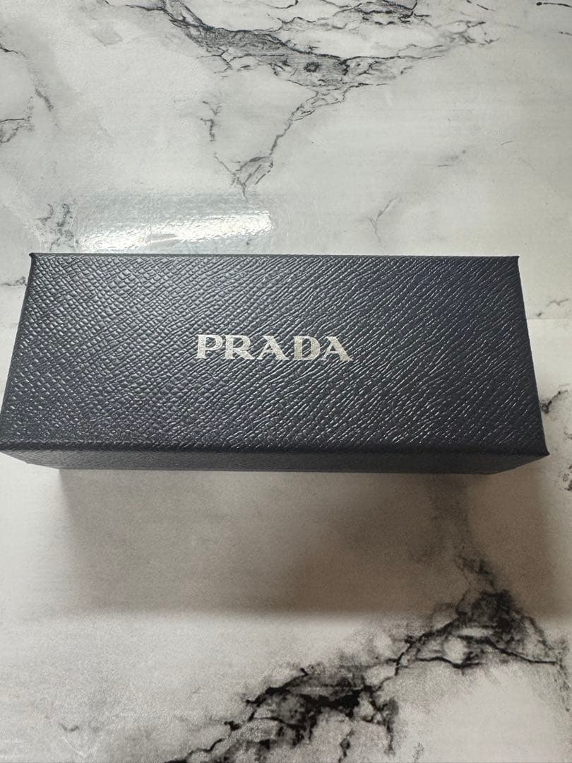 PRADA サフィアーノレザーキーリング