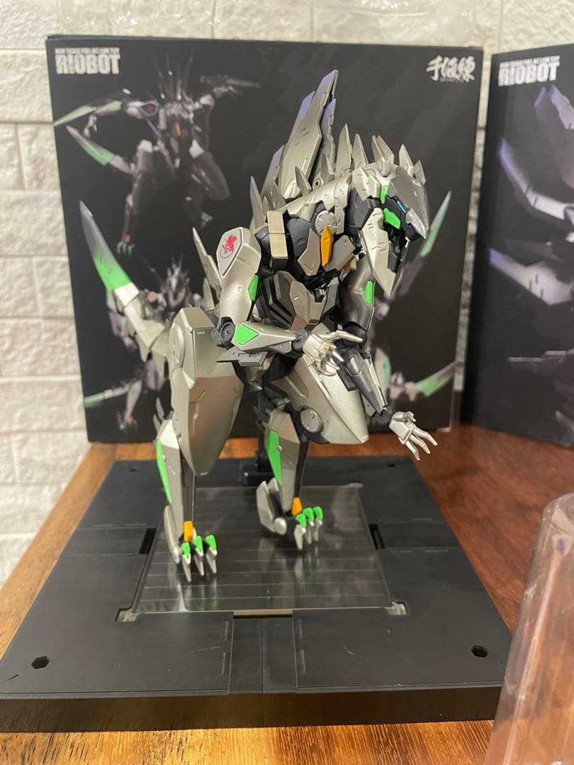 R-16 NERV エヴァンゲリオン フィギュア ゴジラ対エヴァンゲリオン