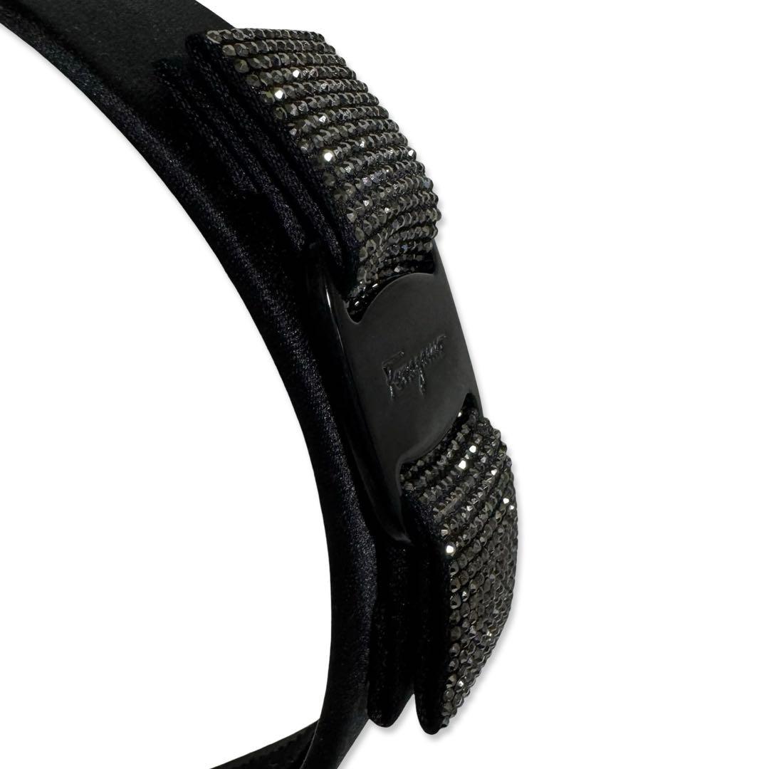 【美品】フェラガモ ヴァラリボン サテン ブラック スパンコール カチューシャ