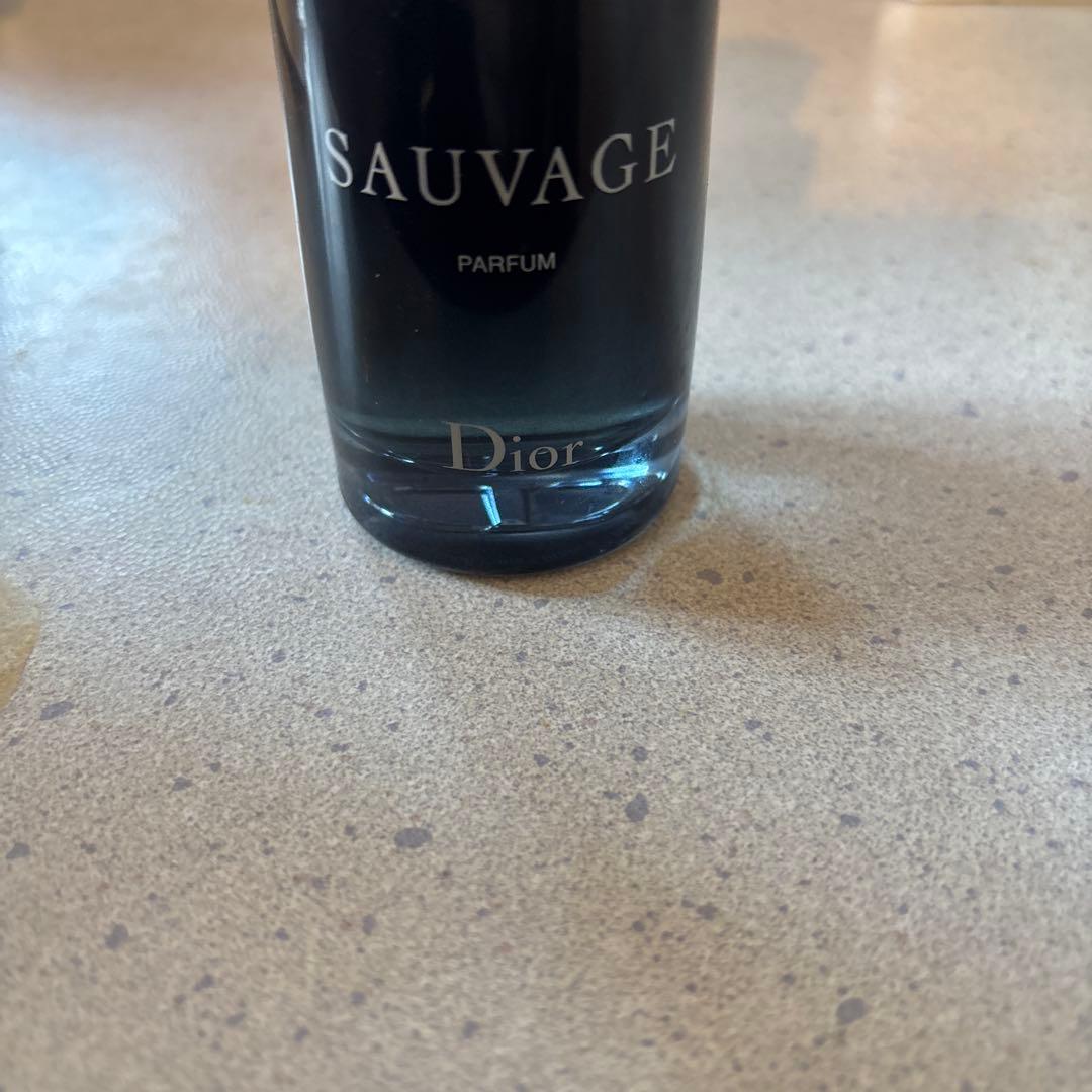 香水(男性用) SAUVAGE PARFUM