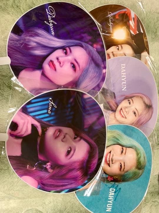 IZ*ONE  TWICE  うちわ