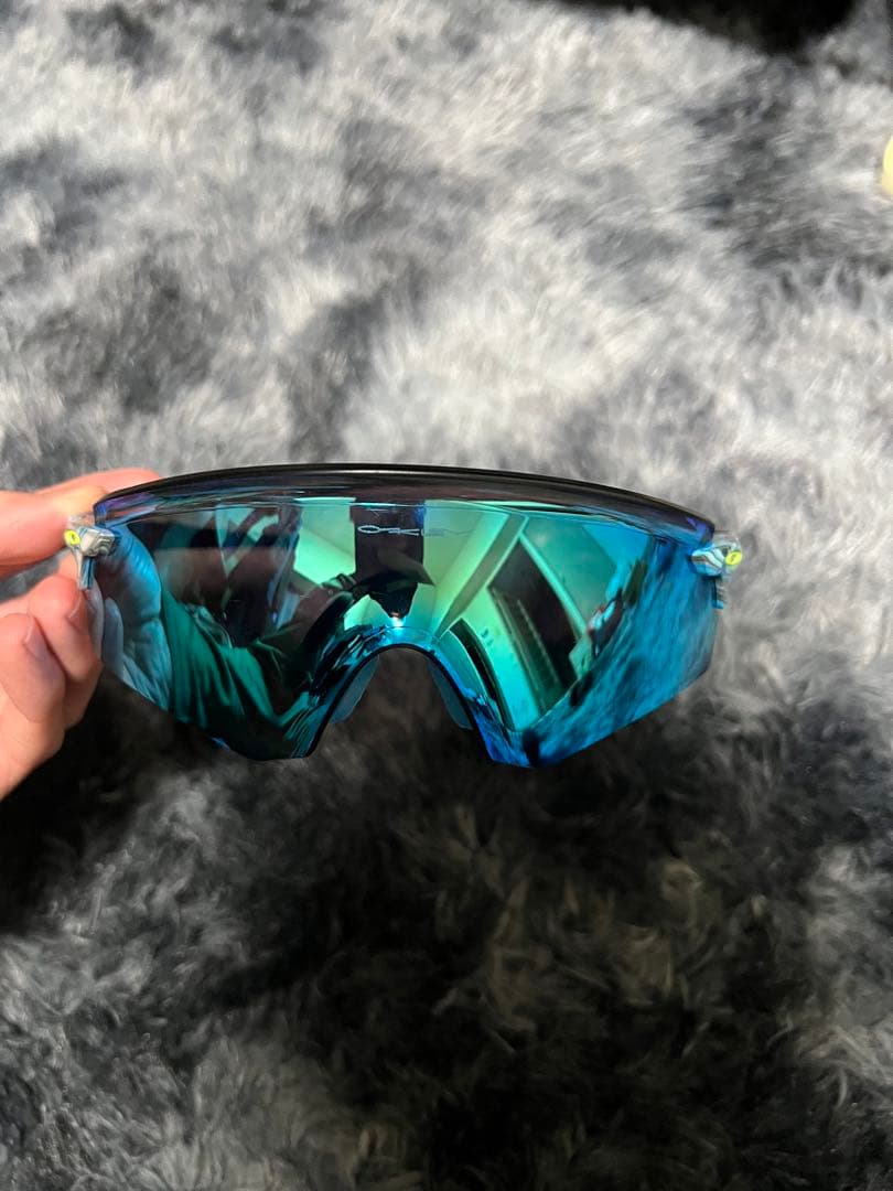 Oakley サングラス 青色レンズ ケース付き