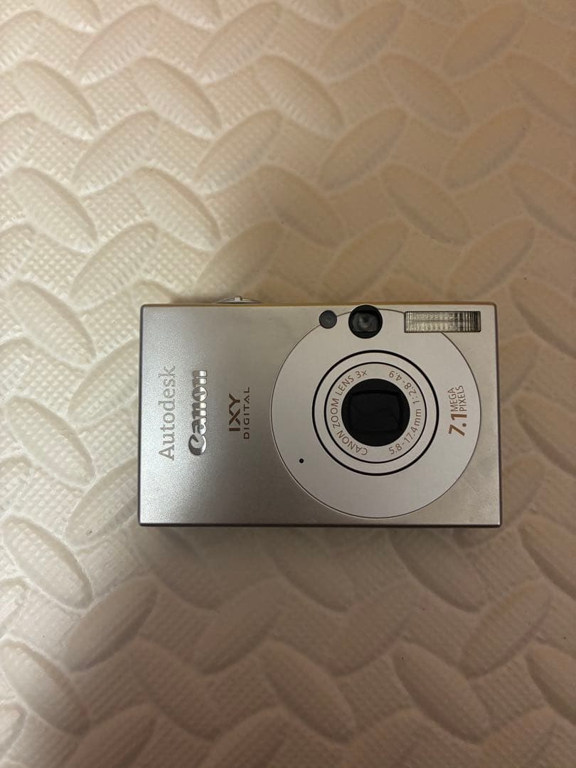 ち*ず様 canon&キャノン　ixy10 デジタルカメラ