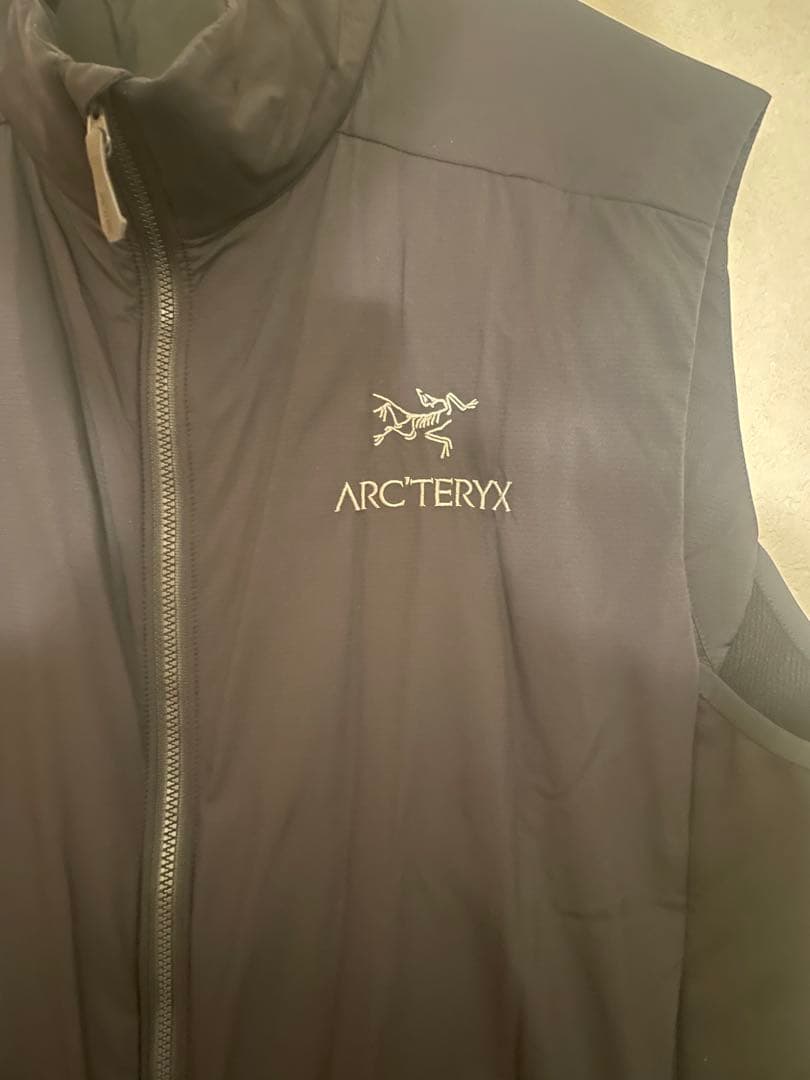 Arc’teryx atom vest black