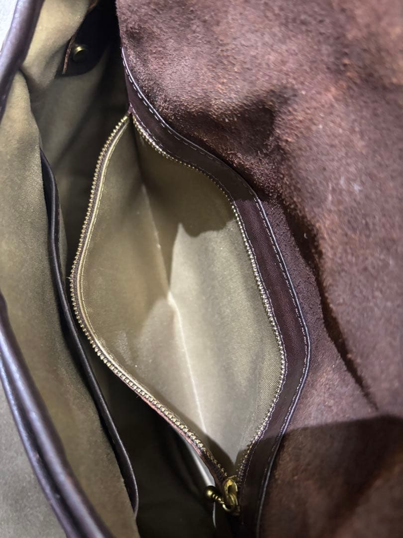 SLOW レザー ショルダーバッグ ダークブラウン