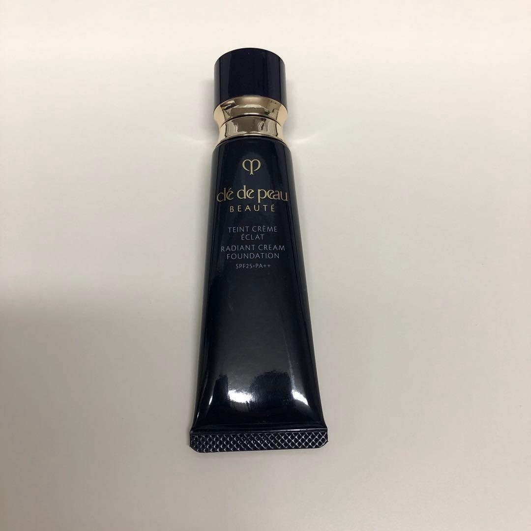 clé de peau タンクレームエクラn ベージュオークル20