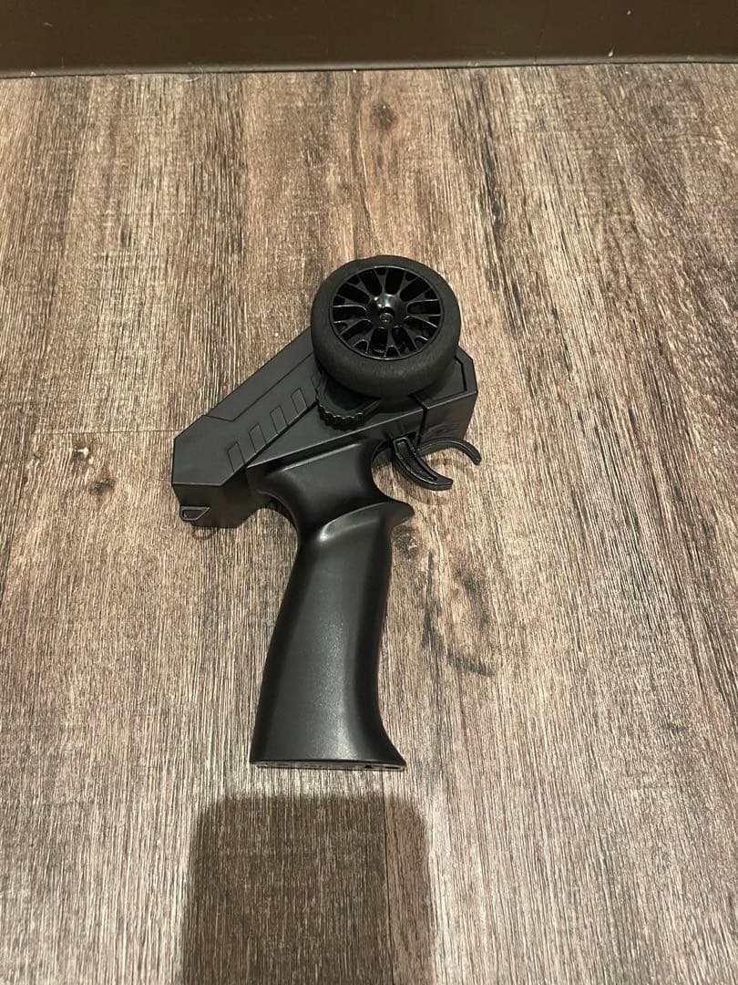 MNモデル トヨタ ランドクルーザー7 1/12 アウトドアラジコン