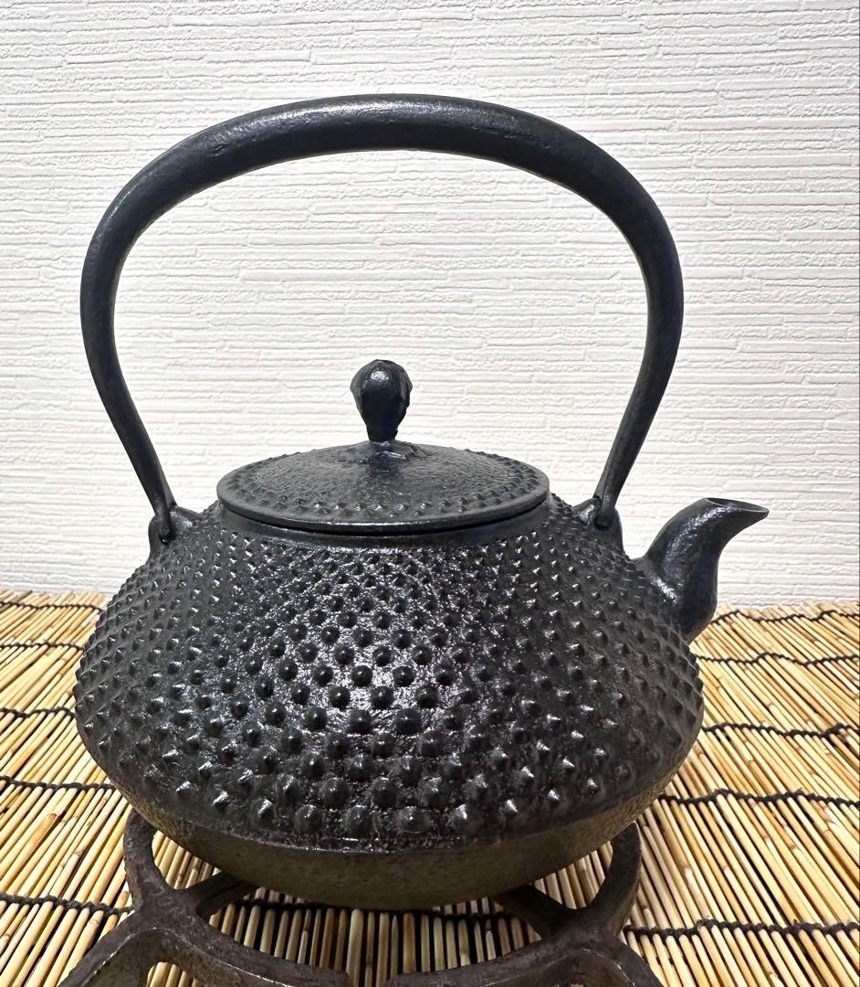 新品、付属品付　二十七代釜師 有坂 安太郎作　１２型アラレ　Momo様 売約済み