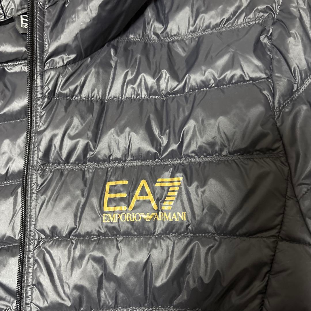 EA7 フード付き ブラックダウンジャケット