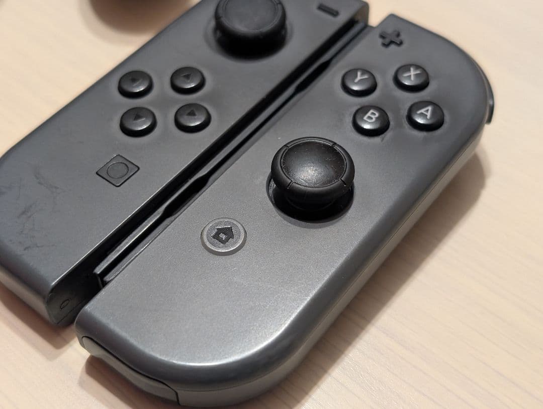 Nintendo Switch 本体 おまけ赤青Joy-Con付き