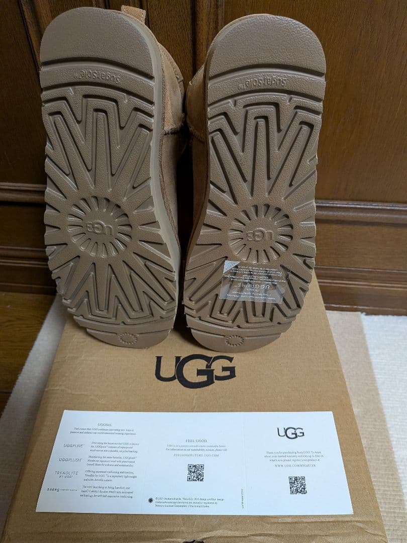 新品　UGG（アグ）ブーツ　クラシックウルトラミニ　厚底スエード　CHE