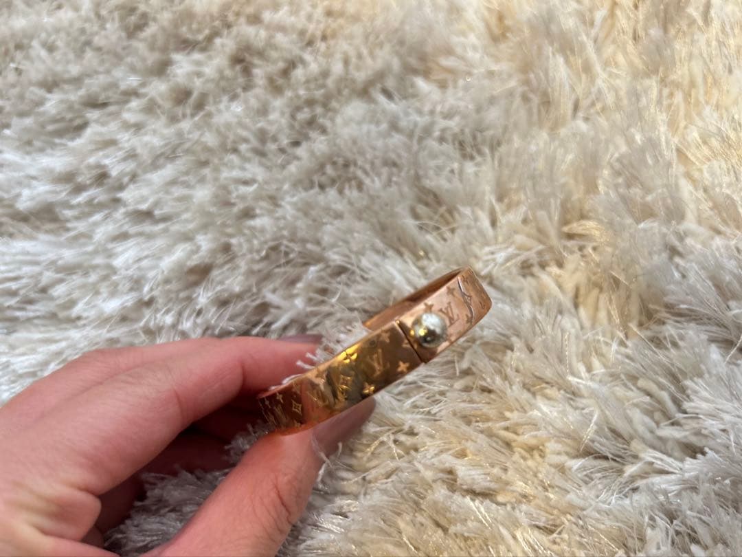 ヴィトン　バングル