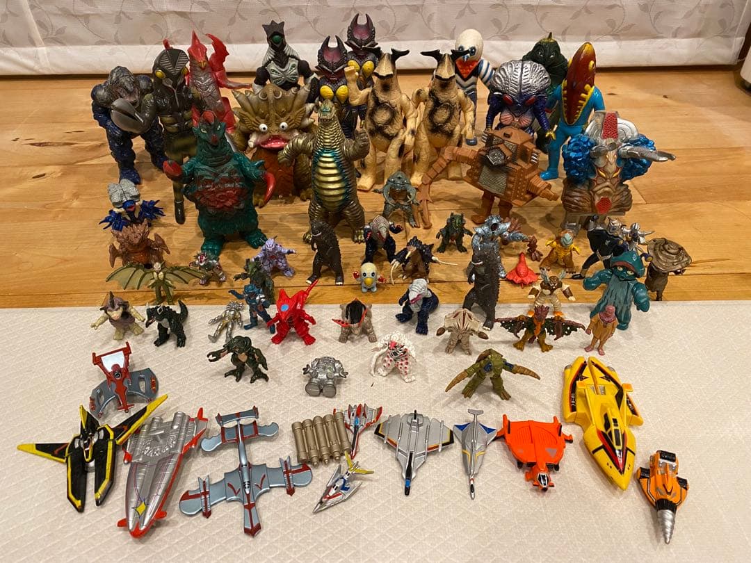 ち*ぃ様 ウルトラマン　怪獣他　ソフビ