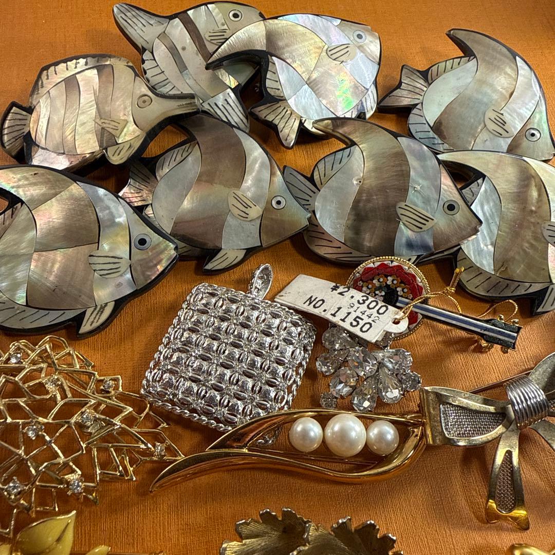 ブローチ　大量　まとめ　２７個