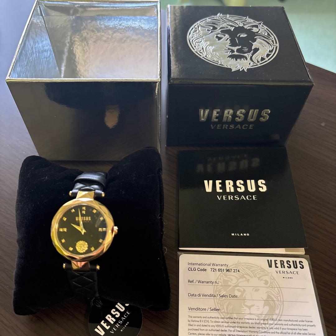 VERSUS 時計 ゴールド【新品・未使用】