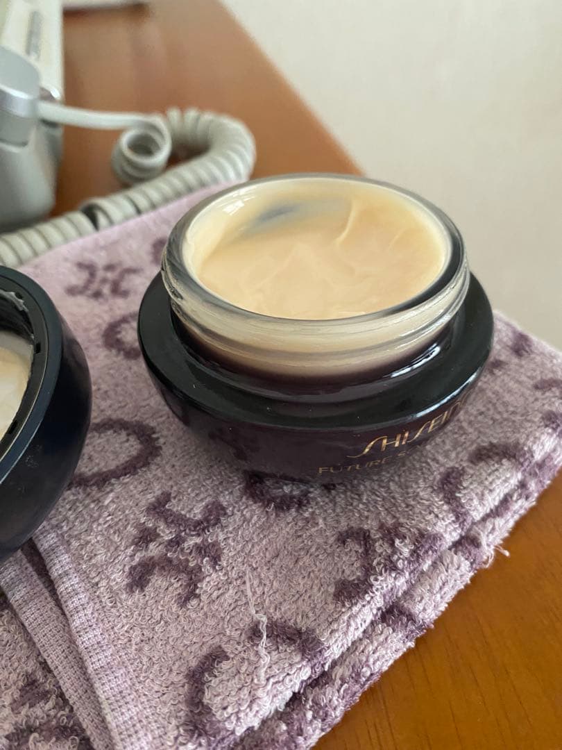 日本製 フューチャーソリューションLXトータルRクリーム