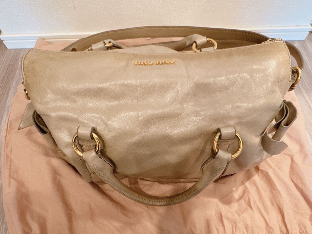 miumiu ハンドバッグ　りぼん