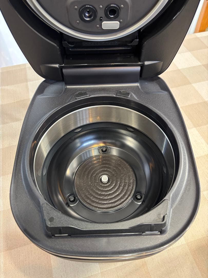 炊飯器5合炊き 最新タイガー圧力IH土鍋 ご泡火炊き 日本製JPH-J10NKM