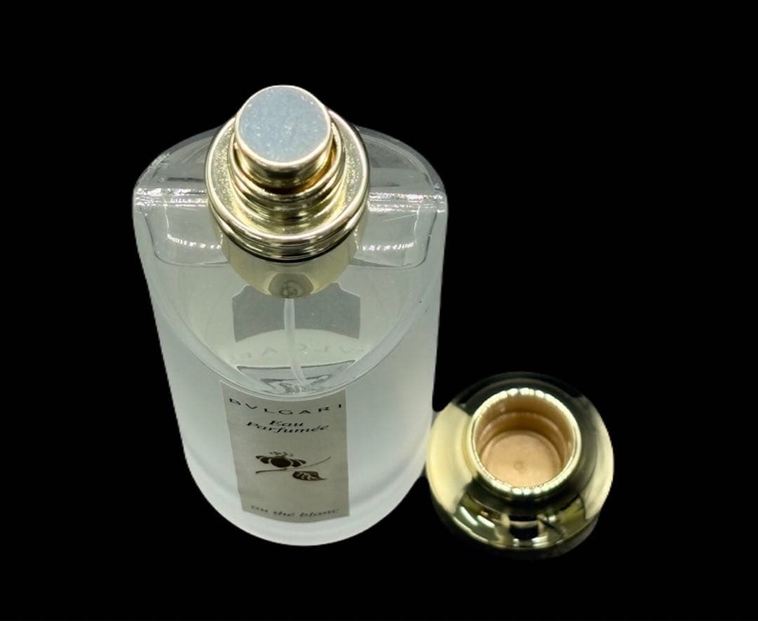 BVLGARI Eau Parfumée au thé blanc オ パフメ