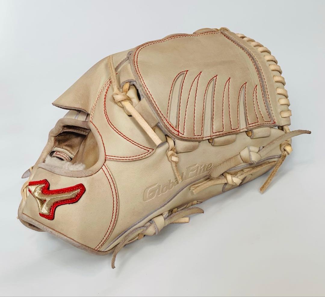 ミズノ グローバルエリート ジャパン硬式投手用ブロンド62,700円