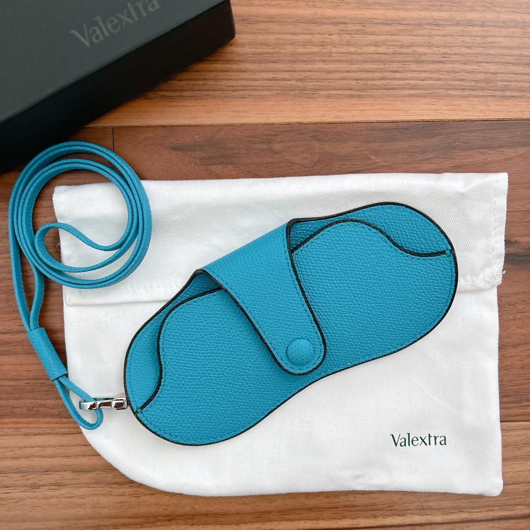 【新品】valextraヴァレクストラ　メガネケース　 ストラップ付き
