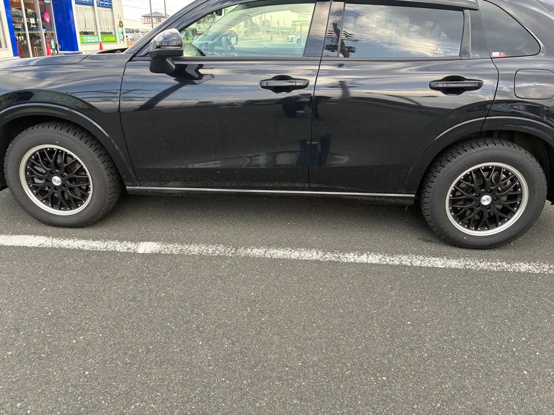 塚越さんさん専用　 ロクサーニ　マルチフォルケッタ　スタッドレス　4本セット