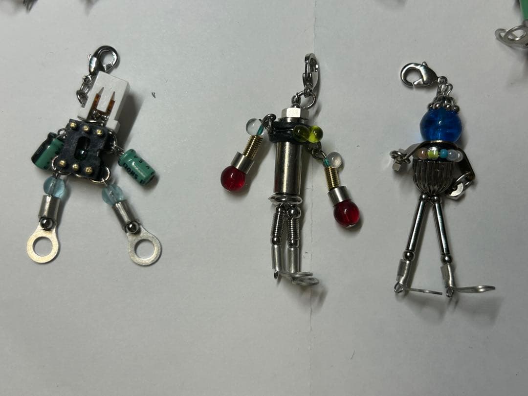 ハンドメイド ロボットチャーム まとめ売り 個性派パーツアート 全22体セット