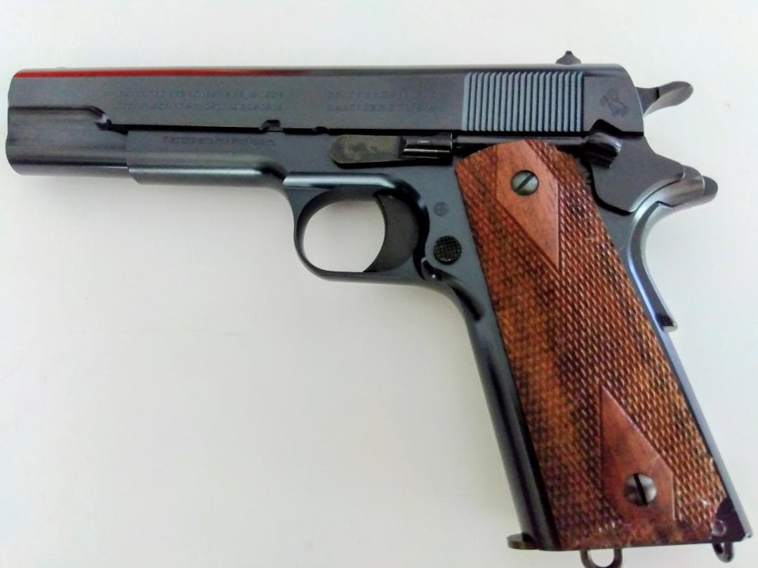 リアルマッコイズ　コルトM1911　強化素材　装填式　プラスチックモデルガン