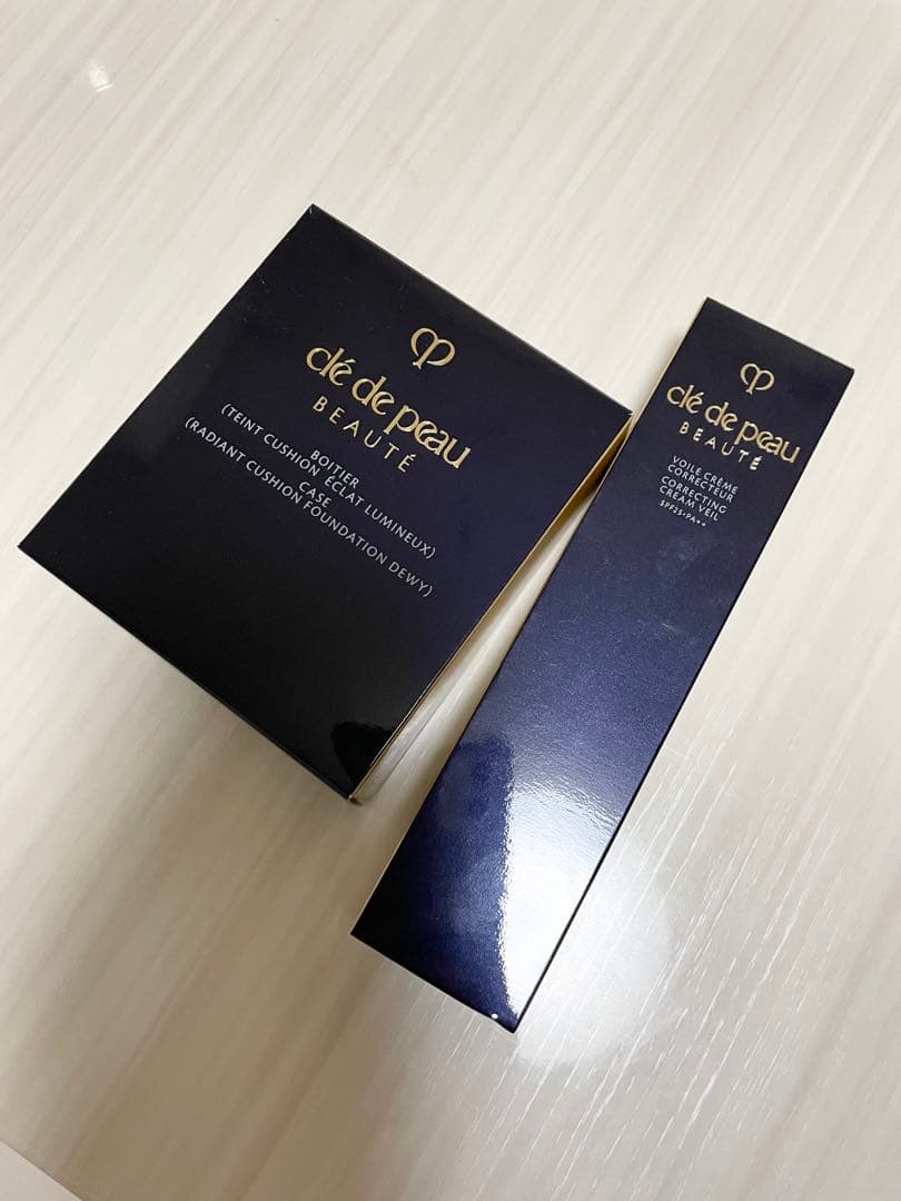 クレドポーボーテ　タンクッションエクラルミヌ　下地