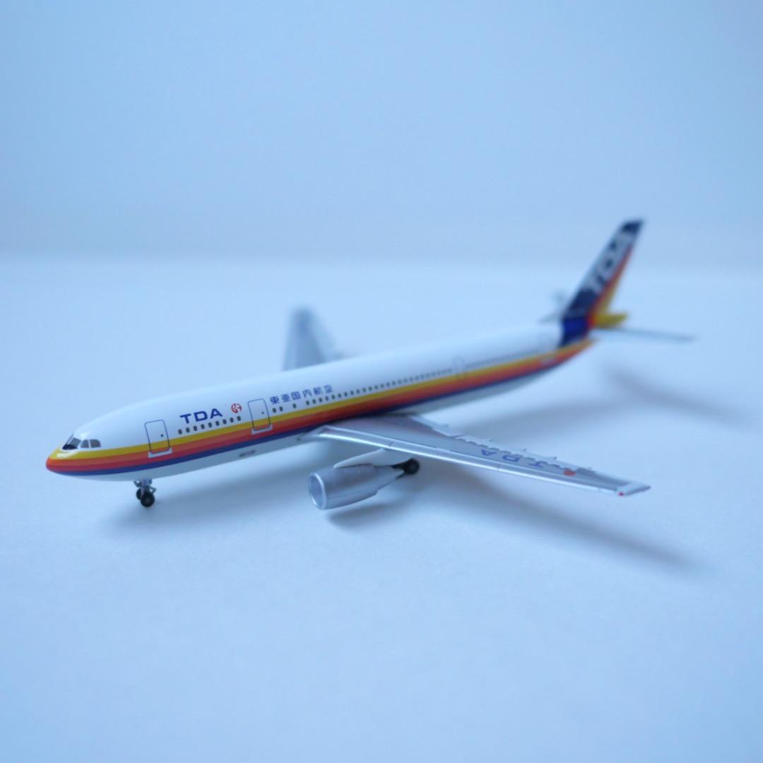 TDA 東亜国内航空 Airbus A300 Scale 1:400