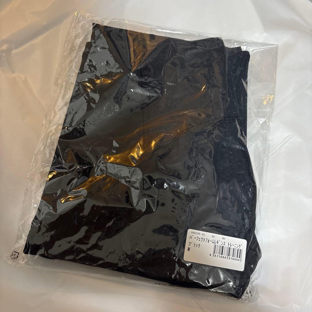 パーフェクトフォームレギンス トレーニング M 新品未使用 LAVA