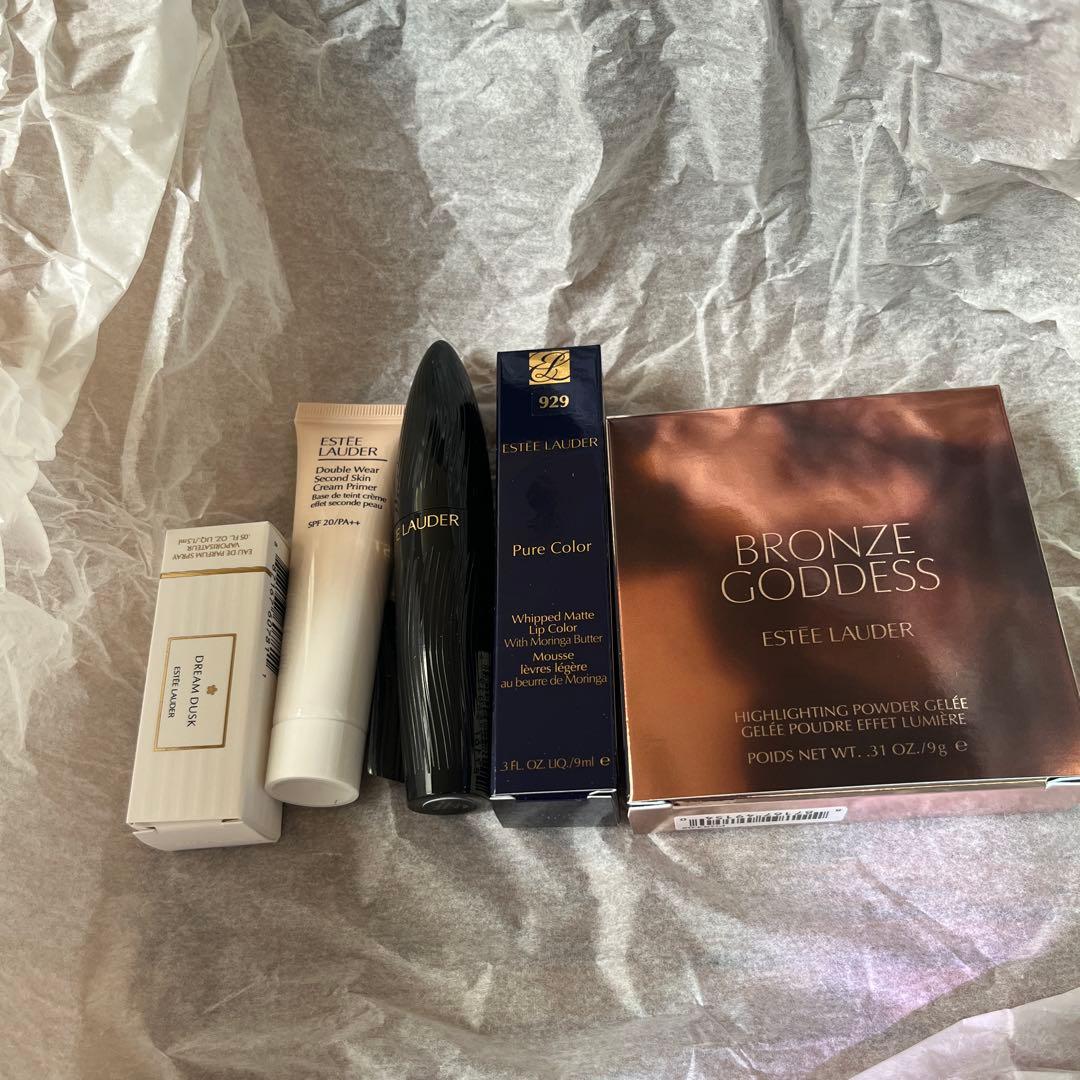 エスティローダー　グッドアズゴールド2024