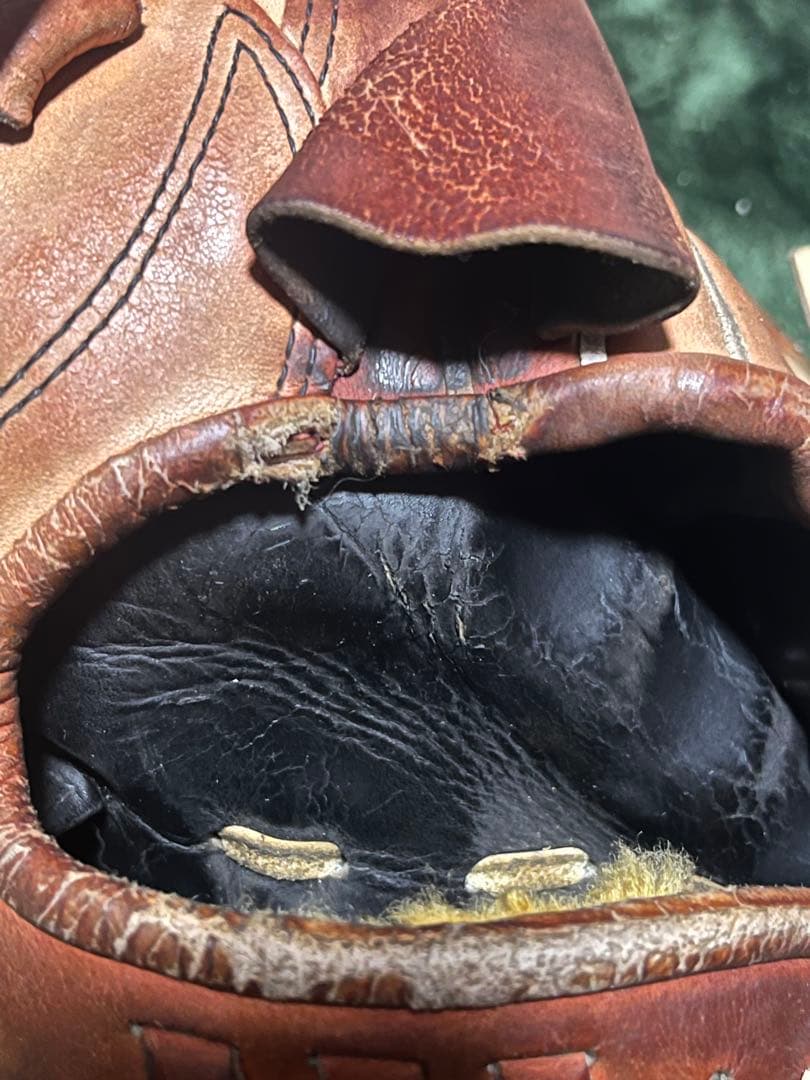 硬式左投げ投手用グローブ　ミズノプロ