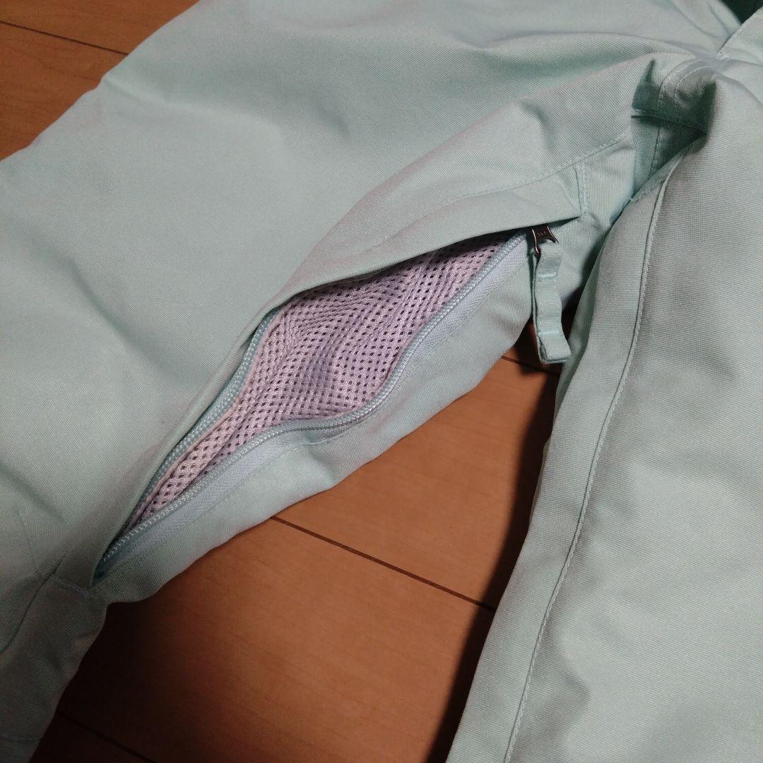 【新品タグ付き】ROXY ファー付きスノーボードウェア　スキー　スノーウェア