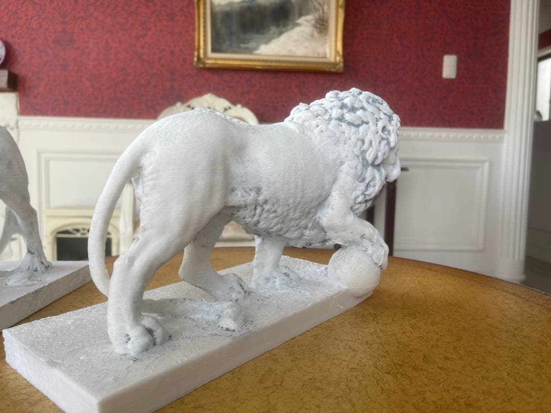 メディチライオンの像 ヴァッカ と ファンチェッリ (2 lions)