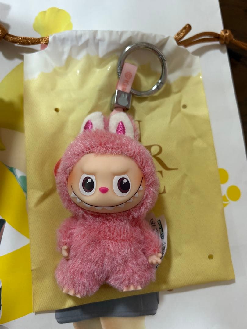 【正規品】LABUBUラブブPINFORLOVEシークレット【♡】ハート即日発送