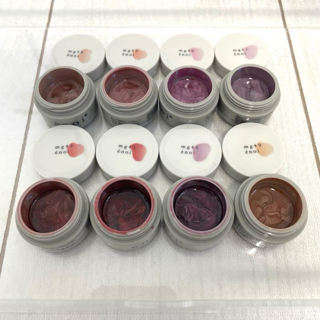 ほぼ未使用　enoi マグネットジェル