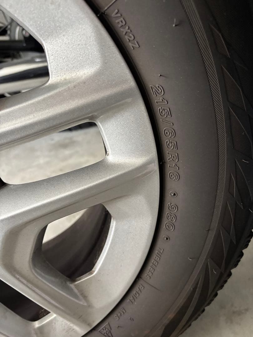 Jeepコンパス純正16インチスタッドレス 4本PCD5×110 レネゲード対応