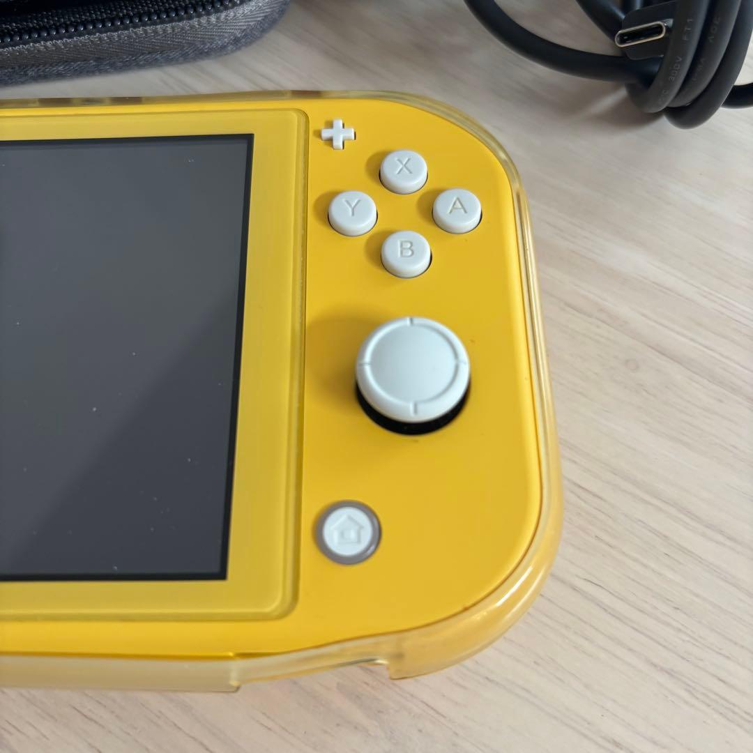 Nintendo Switch Lite イエロー 充電ケーブル付き