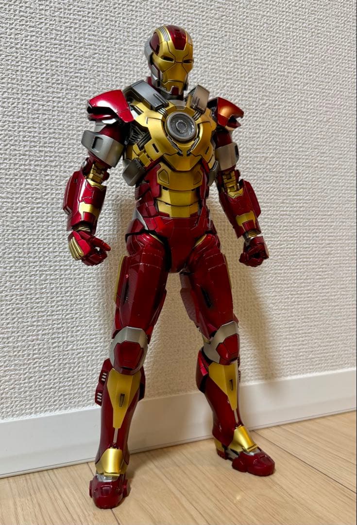 1/6ホットトイズ アイアンマン・マーク17(ハートブレイカー)