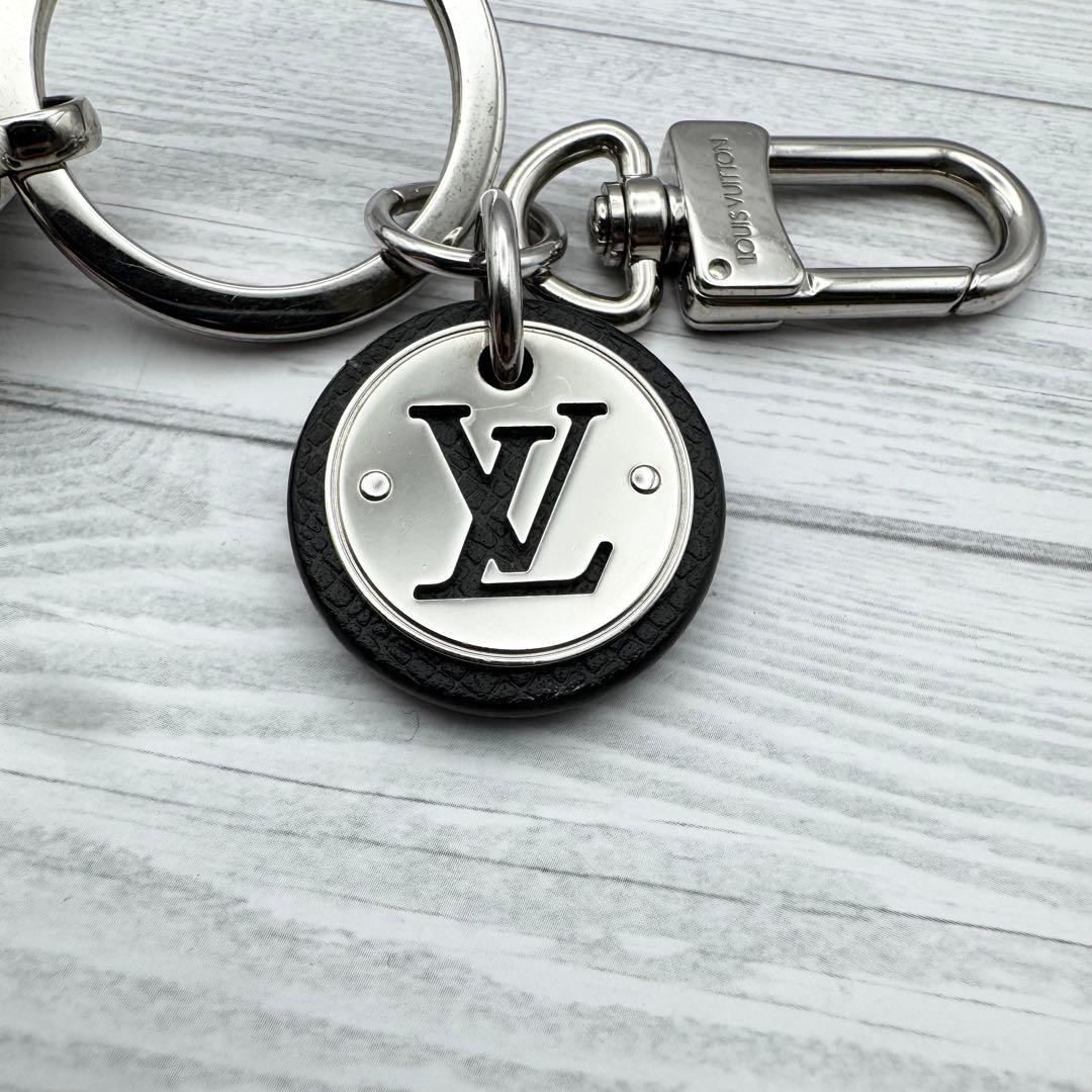 しみチョコ様　ルイヴィトン キーホルダー キーリング タイガ ネオＬＶクラブ