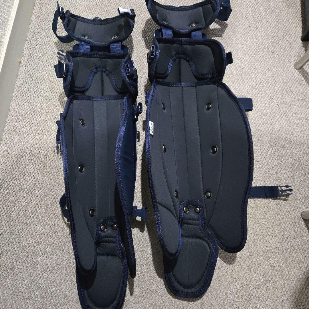 ナ*ガ様 アシックス　ゴールドステージ　大人　軟式用　プロテクターレガースセット