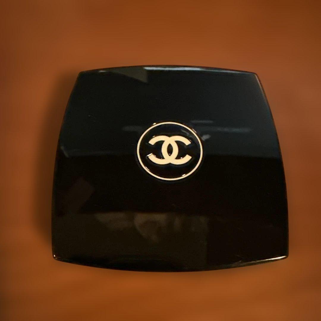 シャネル　ペルルエファンデジ一 未使用品