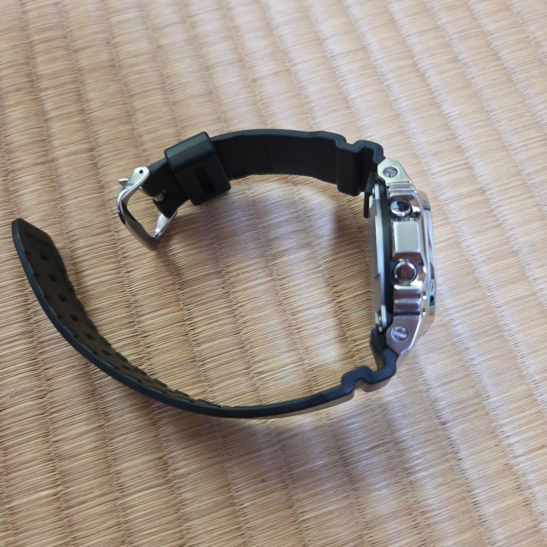 CASIO G-SHOCK GM-5600シルバー